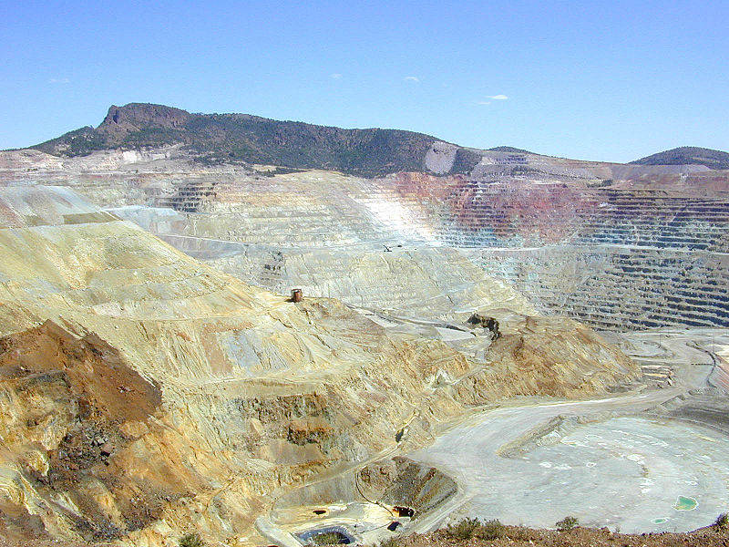 Chino copper mine.jpg